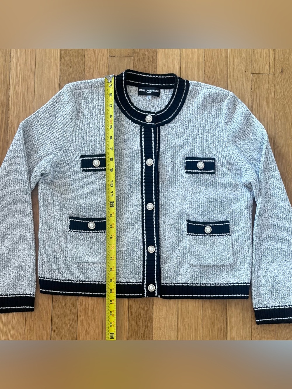 Karl Lagerfeld Paris Chunky Knit Button Cardigan Medium Grey Black Sweater Prep - Picture 8 of 12